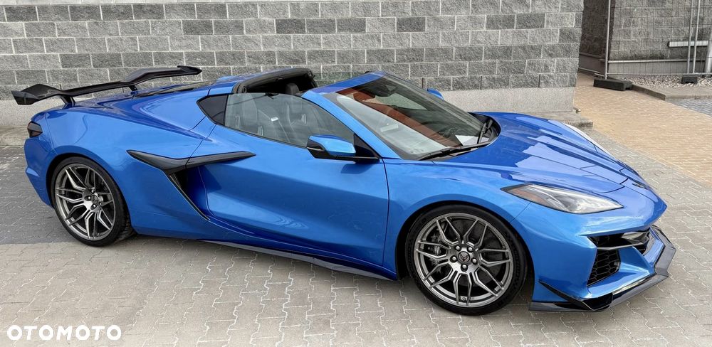 Chevrolet Corvette - 3