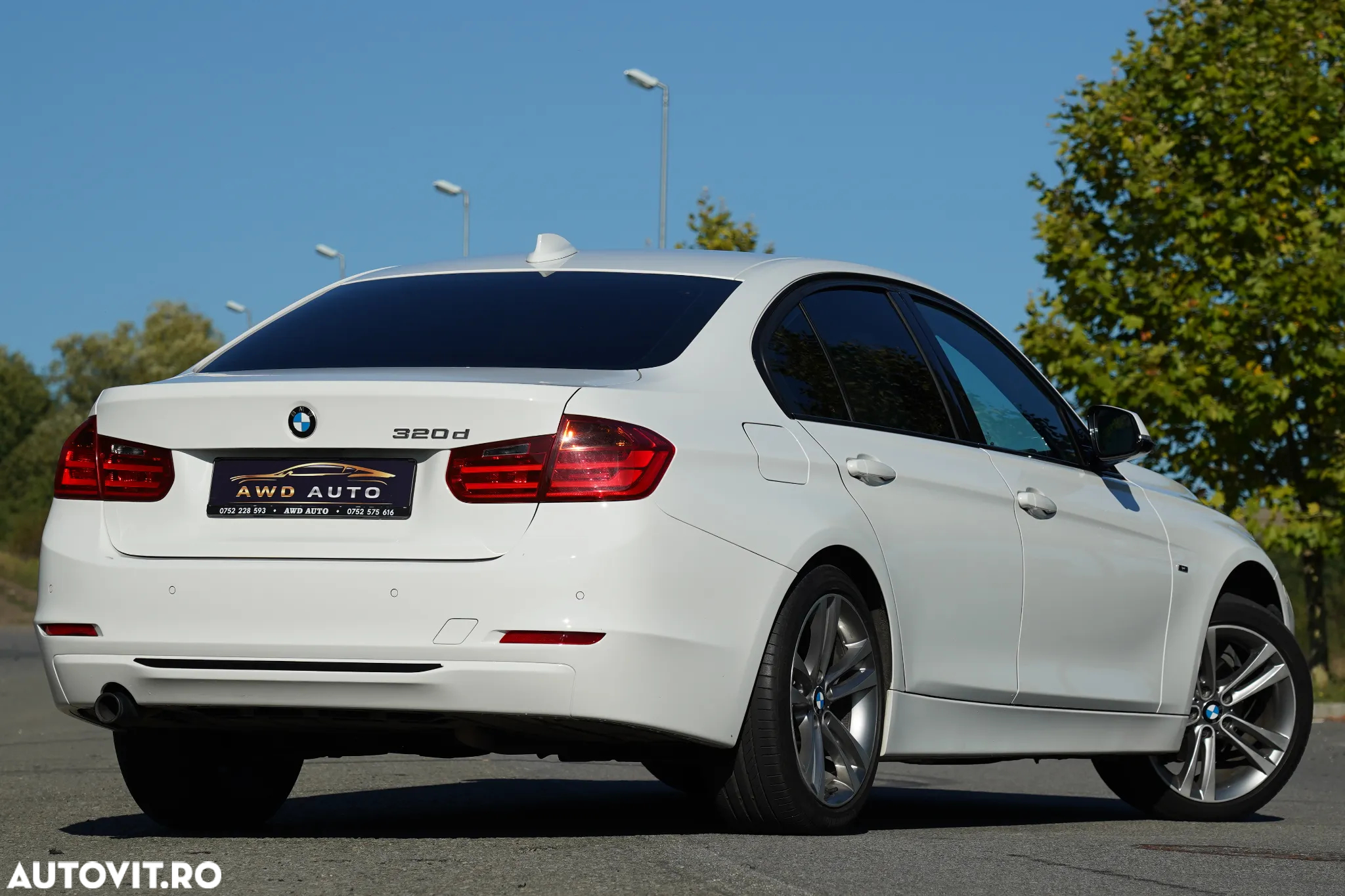 BMW Seria 3 320d Aut. Sport Line - 3
