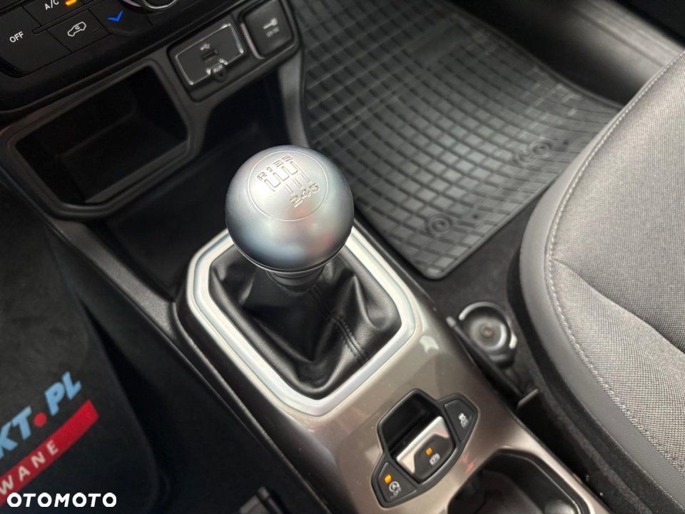 Jeep Renegade - 16