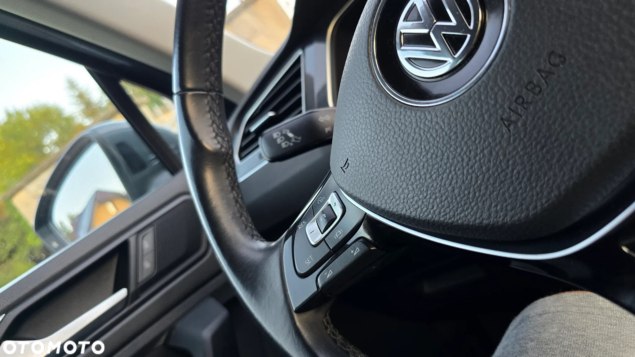 Volkswagen Tiguan - 14