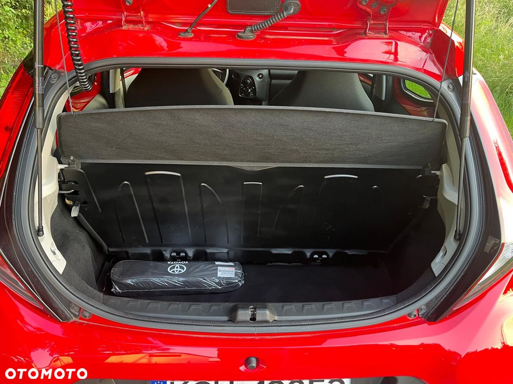 Toyota Aygo x-play - 12
