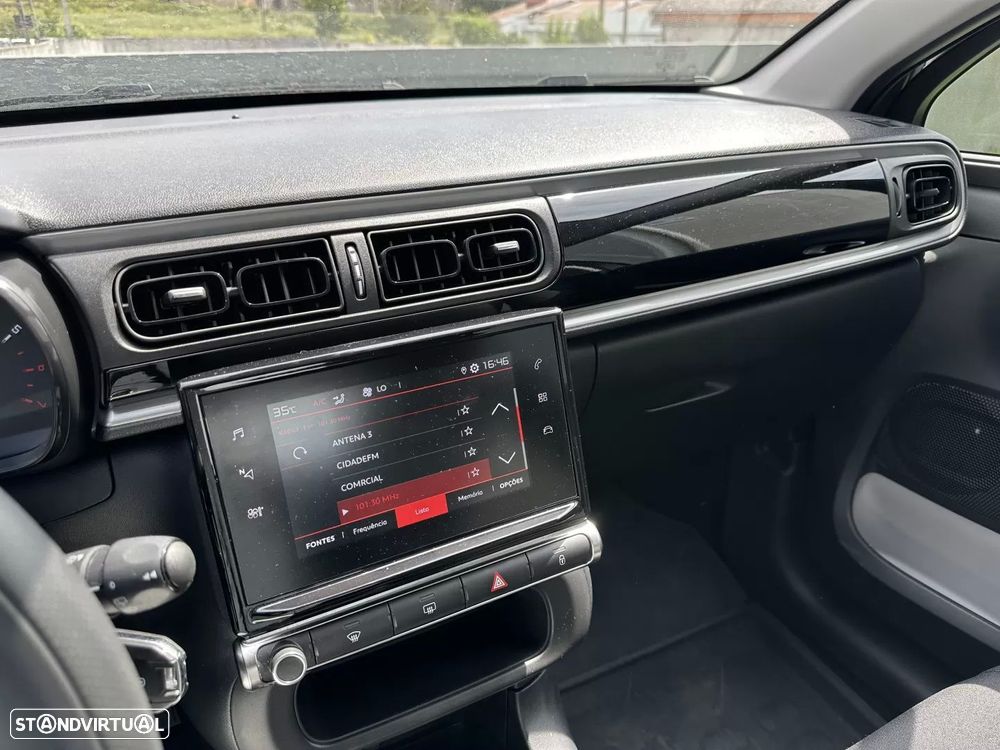Citroën C3 1.2 PureTech Shine - 32