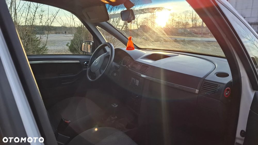 Opel Meriva - 10