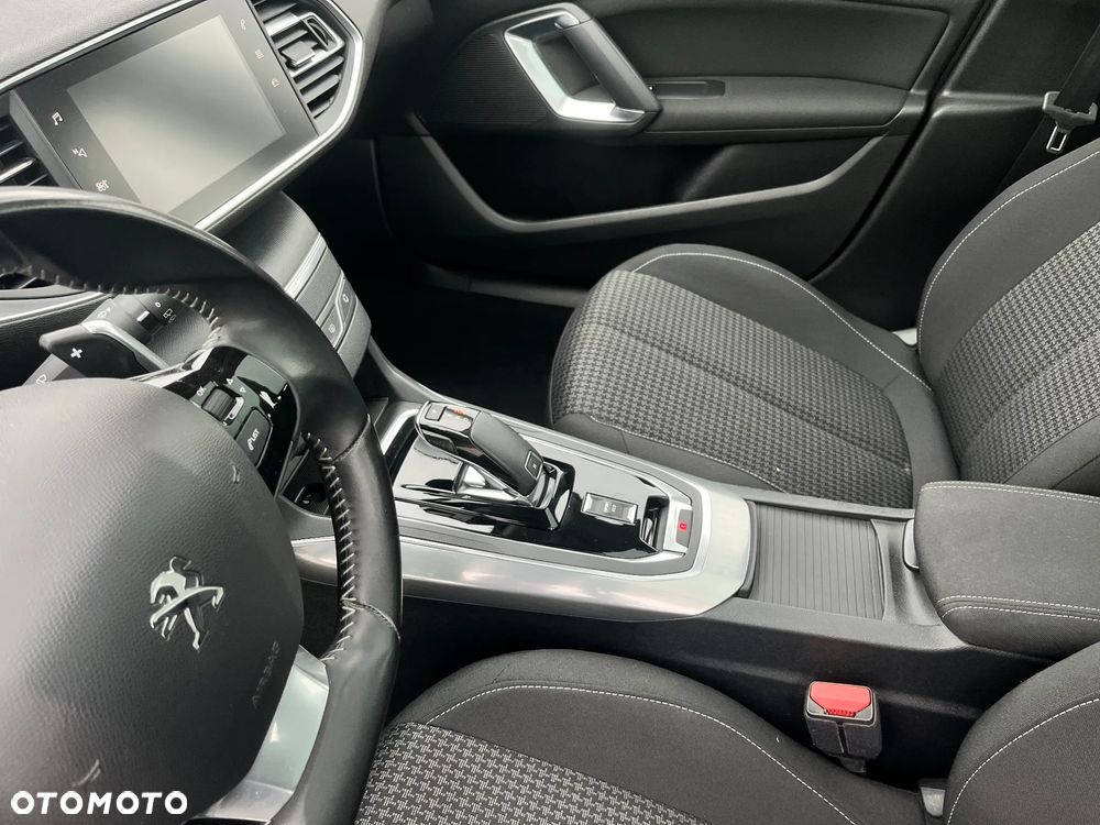 Peugeot 308 - 13