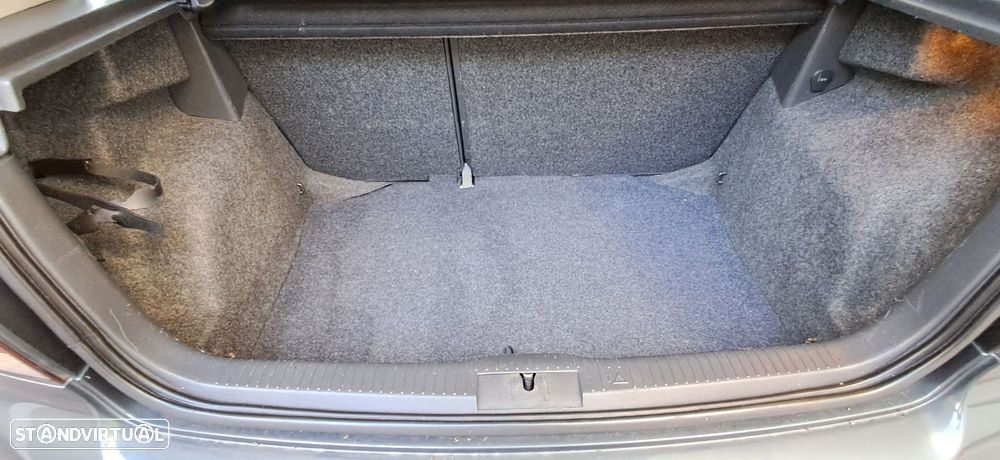 VW Polo 1.2 Conceptline - 11