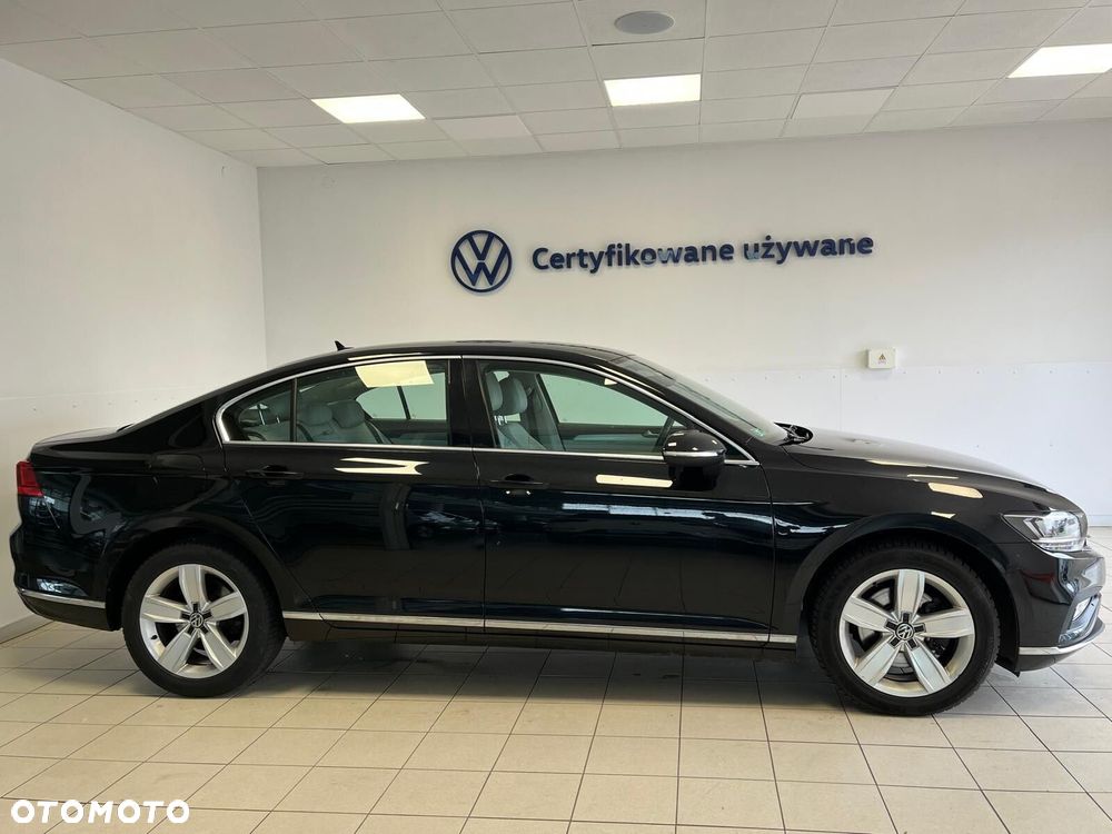 Volkswagen Passat 2.0 TDI Elegance DSG - 8