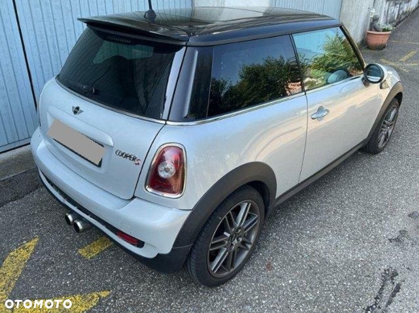 MINI Cooper S 50 Camden - 17