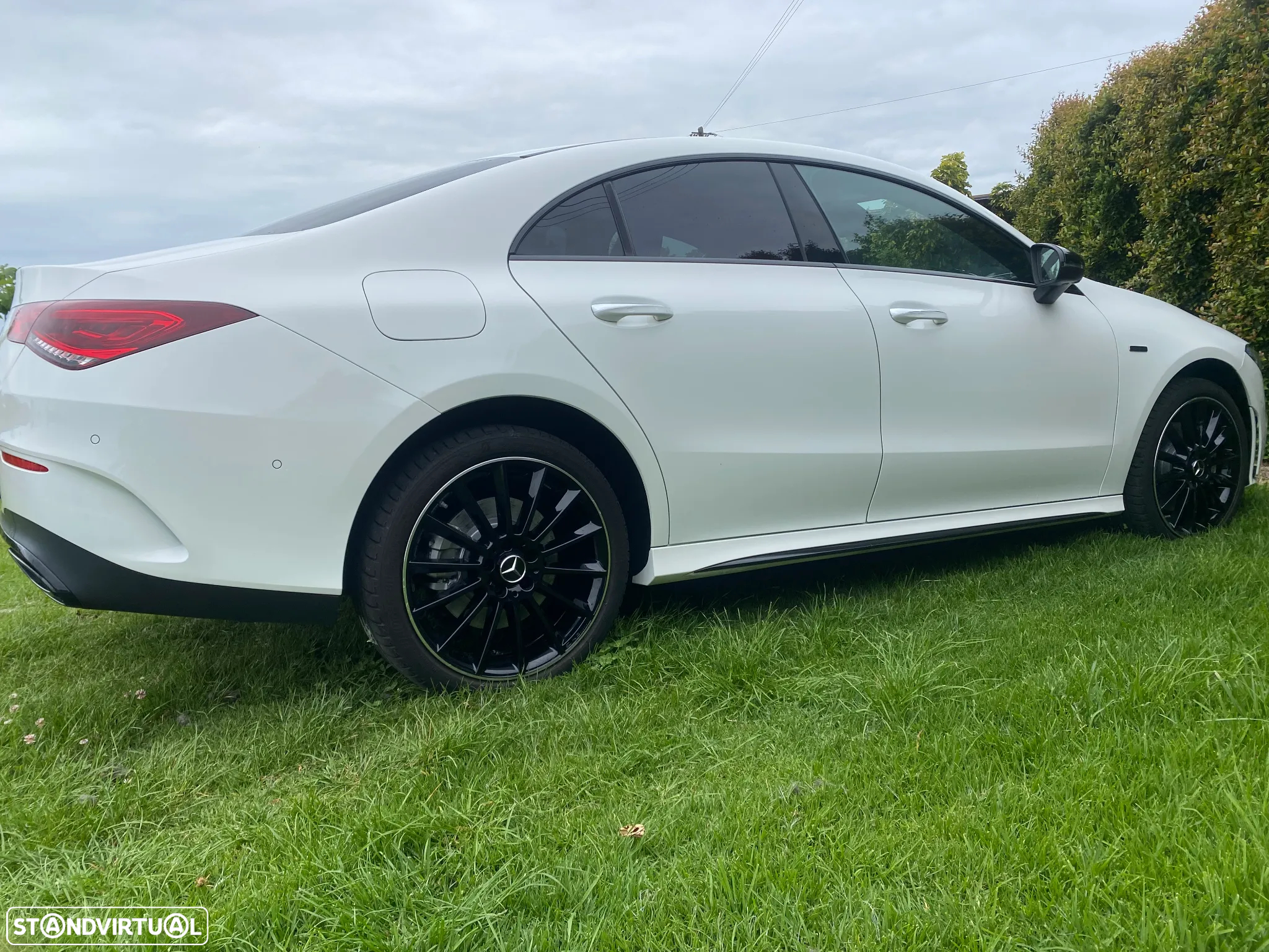 Mercedes-Benz CLA 250 e AMG Line - 13