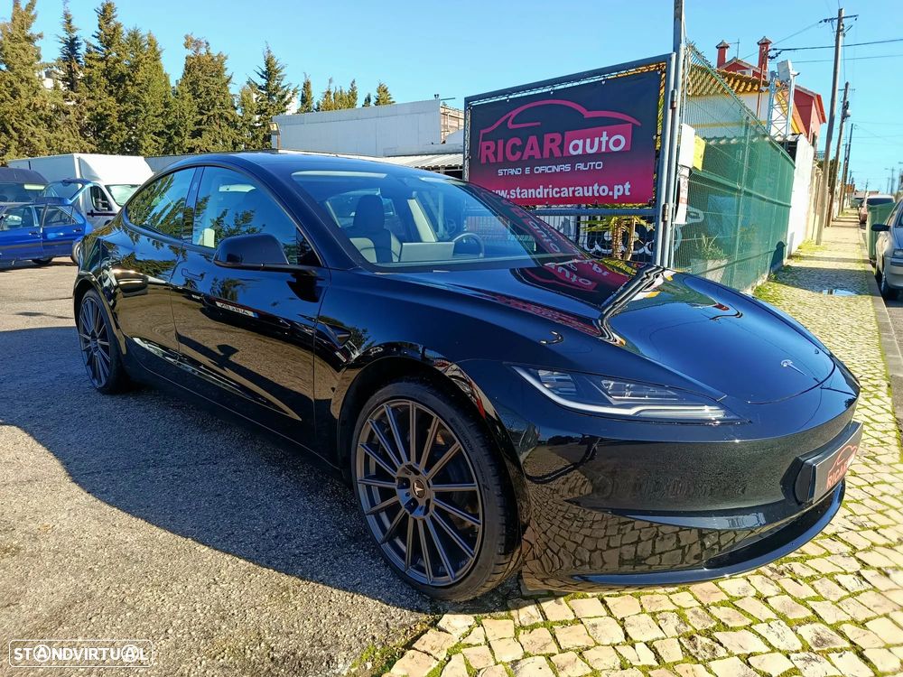 Tesla Model 3 Tração Traseira Standard