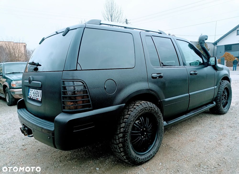 Mercury Mountaineer - 2