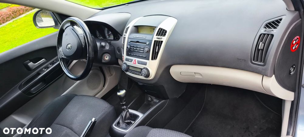 Kia Ceed 1.6 Comfort - 8