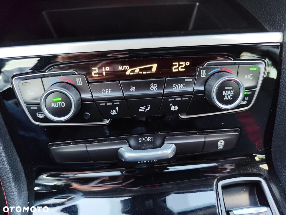 BMW Seria 2 218d Sport Line - 15