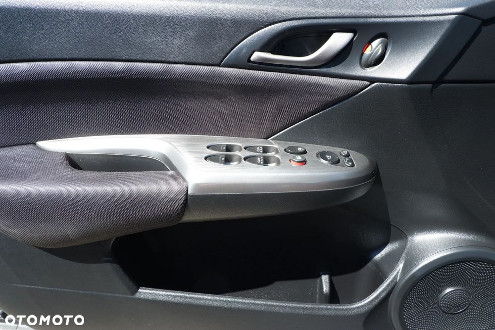 Honda Civic 1.4 i-VTEC Comfort - 23