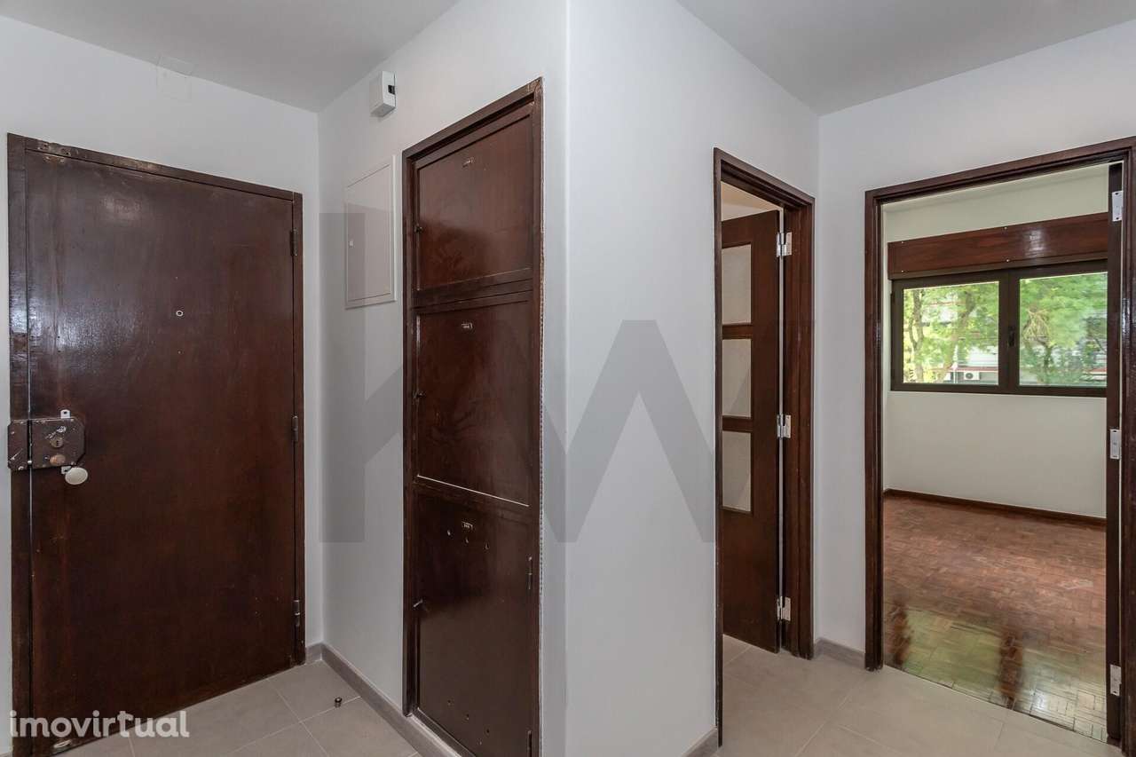 Apartamento -  T4 Renovado no Restelo | 120 m2 | - Grande imagem: 2/47