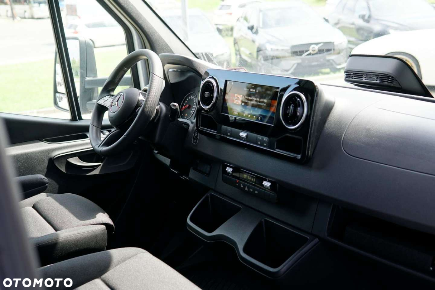 Mercedes-Benz Sprinter - 21