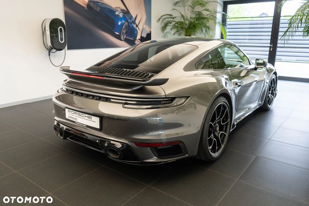 Porsche 911 Turbo S - 4