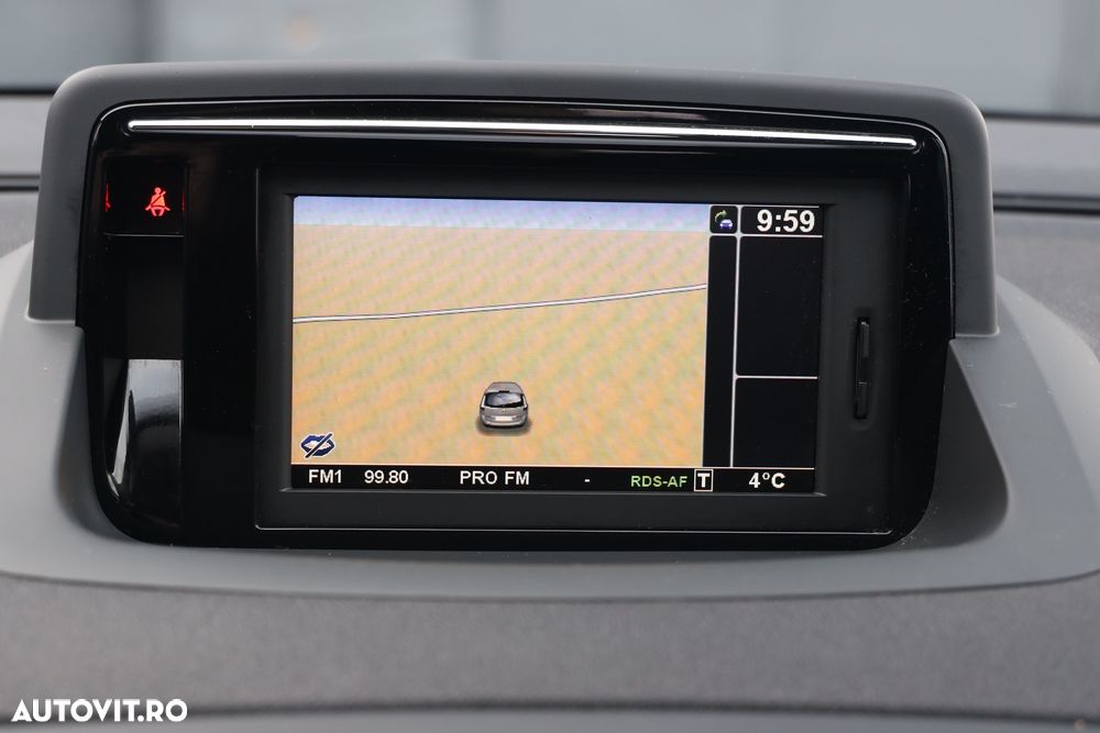 Renault Megane ENERGY dCi 110 Start & Stop Bose Edition - 6