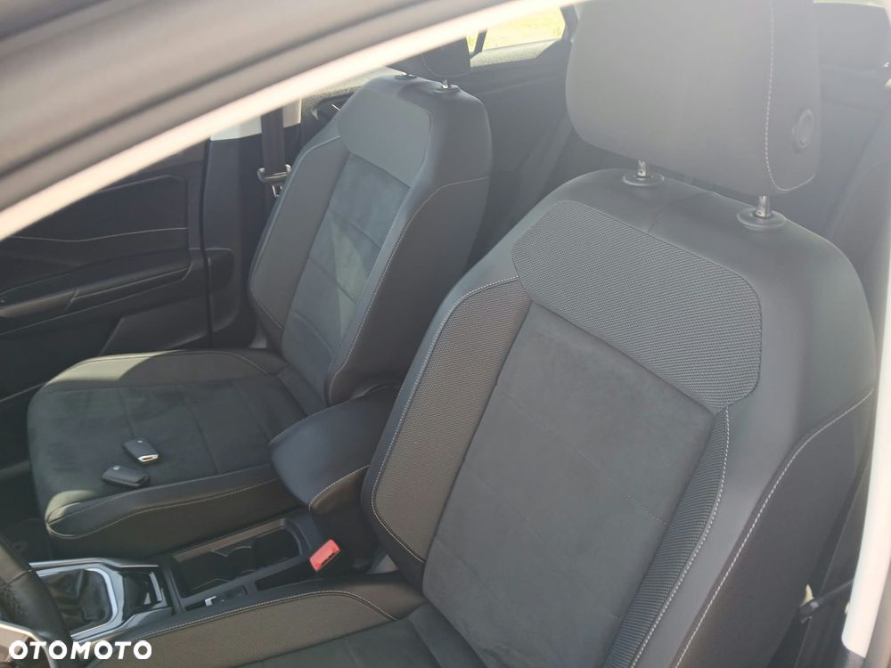 Volkswagen T-Roc 1.5 TSI ACT OPF DSG IQ.DRIVE - 8