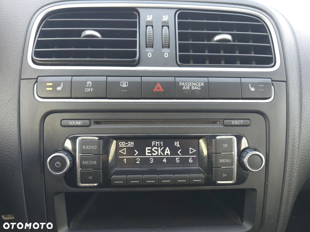 Volkswagen Polo 1.2 Style - 24