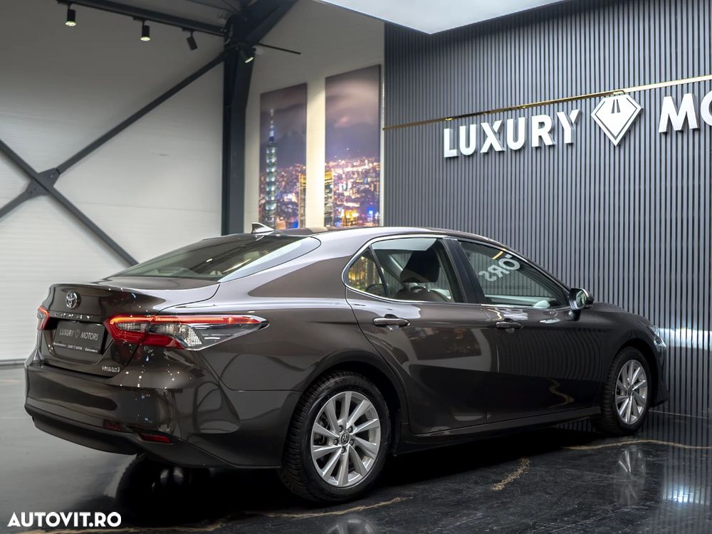 Toyota Camry 2.5 Dynamic - 6
