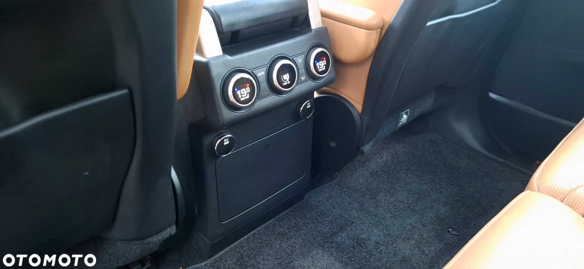 Land Rover Discovery 3.0 TD6 HSE Luxury - 21