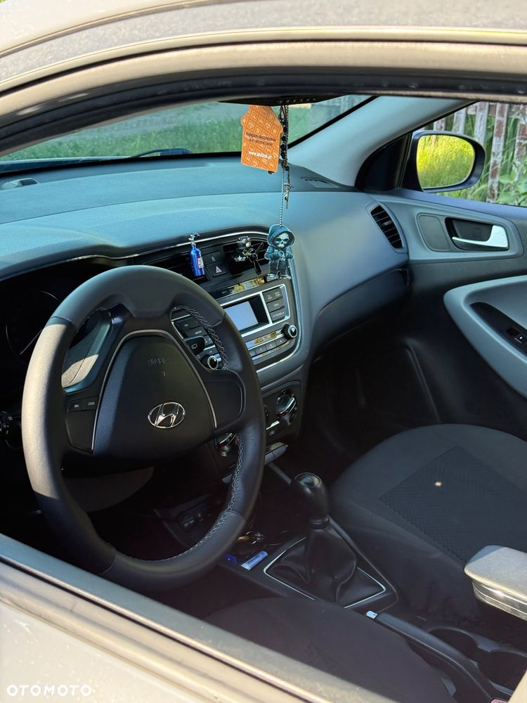 Hyundai i20 1.2 Classic Plus - 2