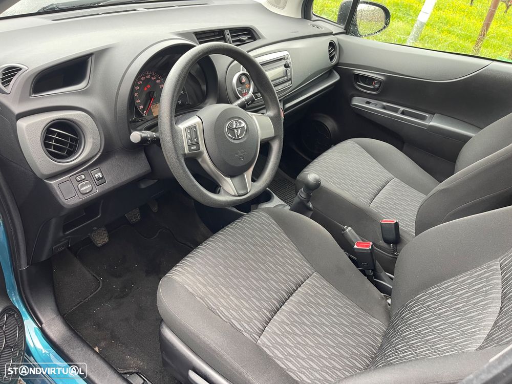 Toyota Yaris 1.0 VVT-i Comfort+P.Style - 10