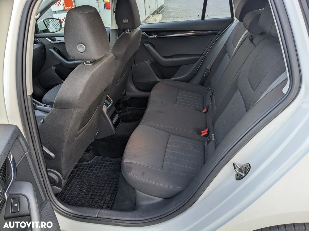 Skoda Octavia 1.6 TDI Style - 12