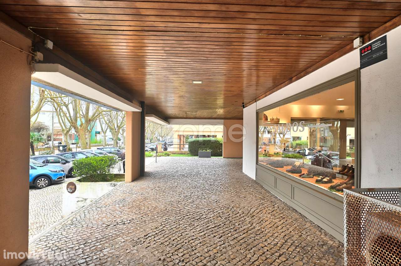 Trespasse Loja conceituada na área de calçado e acessórios - Grande imagem: 2/17