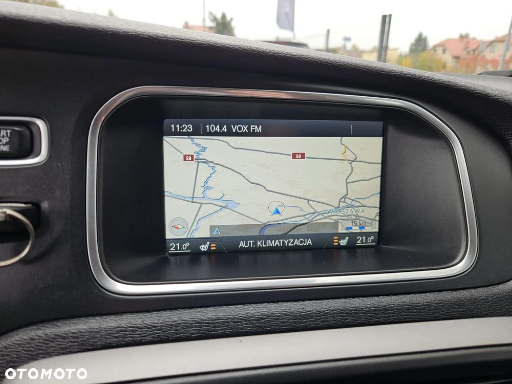 Volvo V40 D3 Momentum - 23