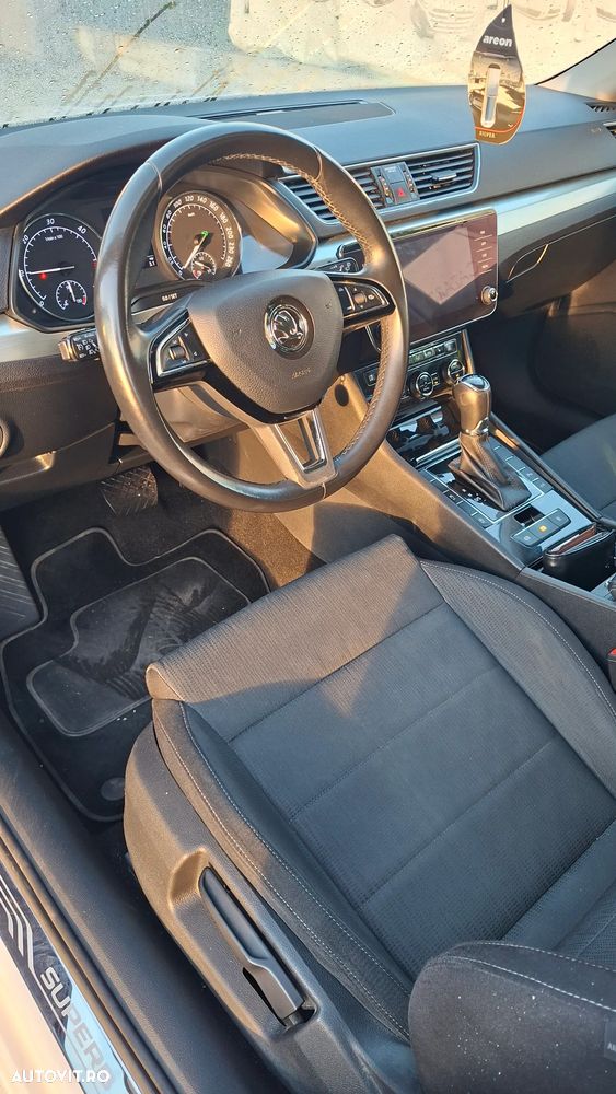 Skoda Superb 2.0 TDI DSG Ambition - 13