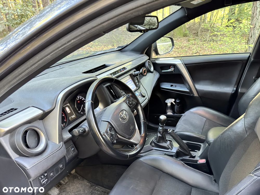 Toyota RAV4 - 17