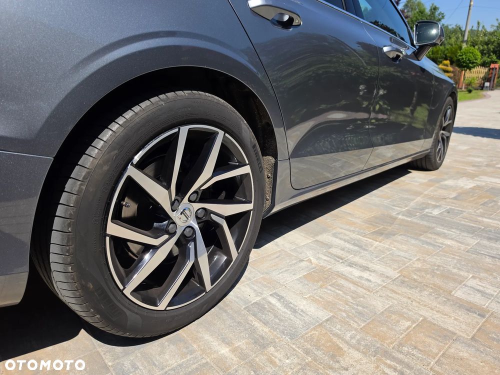 Volvo V60 D4 Momentum - 11