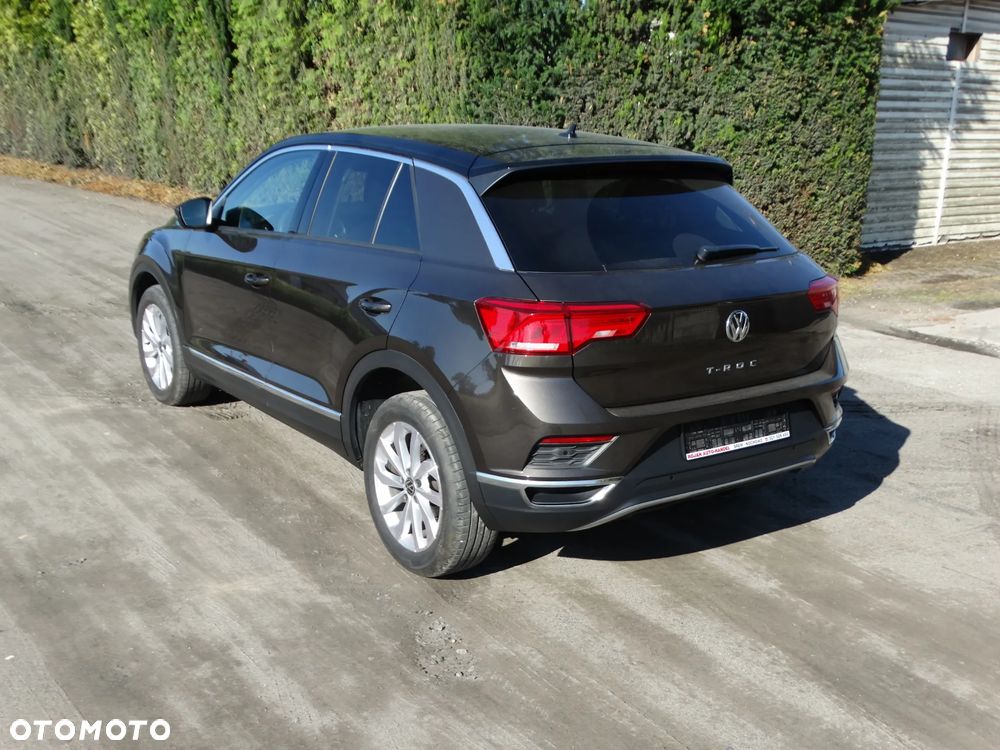Volkswagen T-Roc - 9