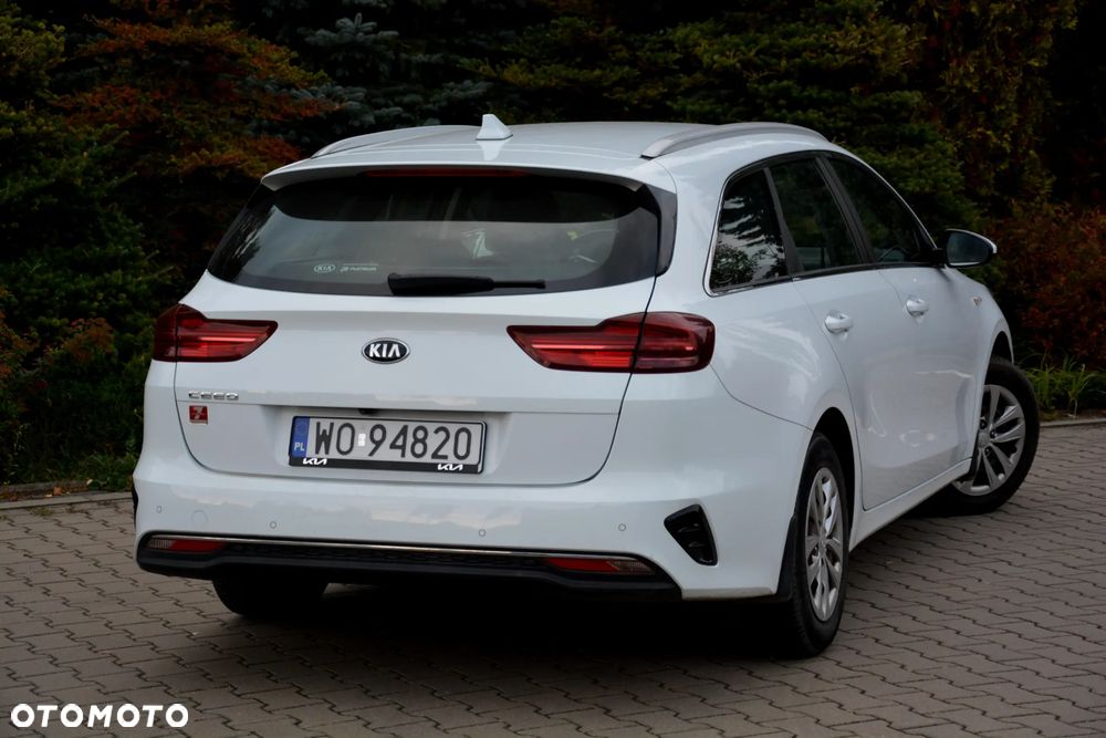 Kia Ceed - 14