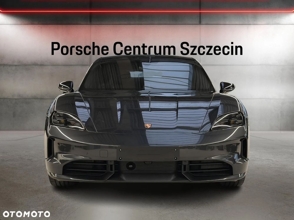Porsche Taycan 105kWh Black Edition - 8