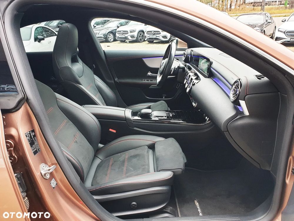 Mercedes-Benz CLA 250 AMG Line 7G-DCT - 18