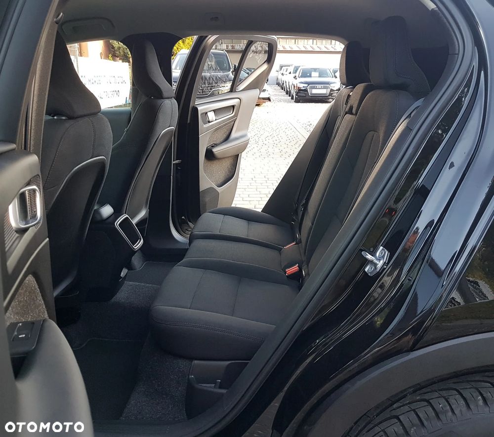Volvo XC 40 D3 Momentum - 11