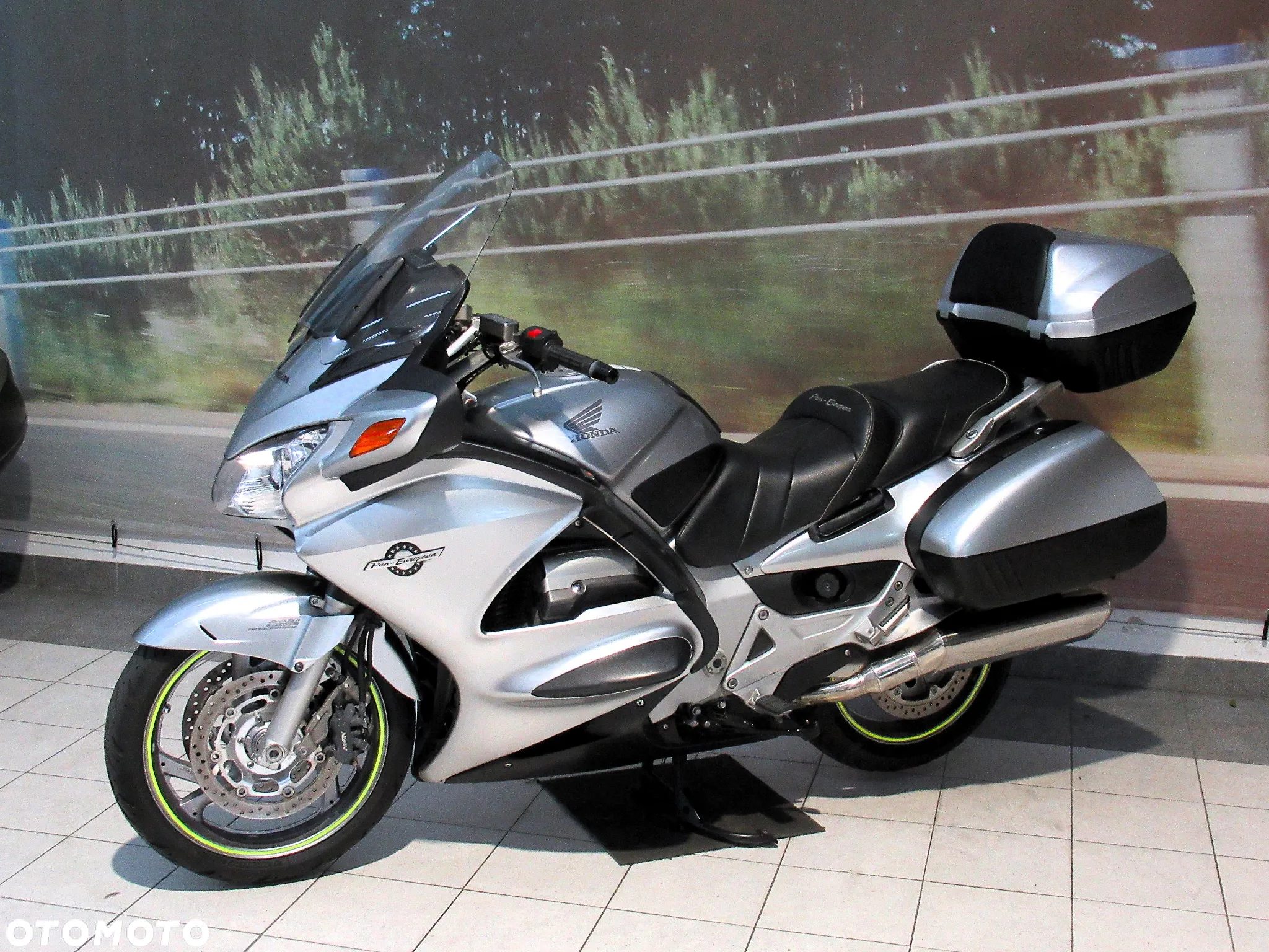 Honda ST - 2