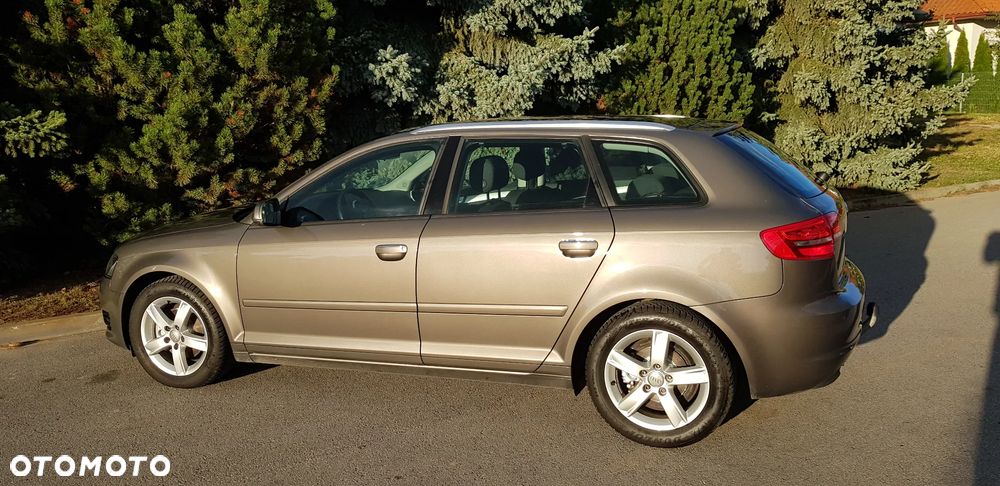 Audi A3 Sportback - 8