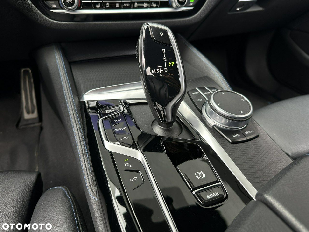 BMW Seria 5 530i xDrive M Sport sport - 13