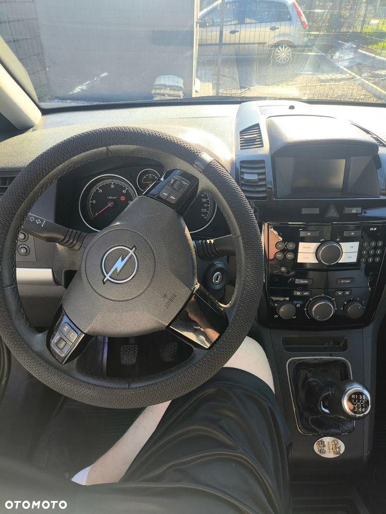 Opel Zafira 1.9 CDTI Cosmo - 5