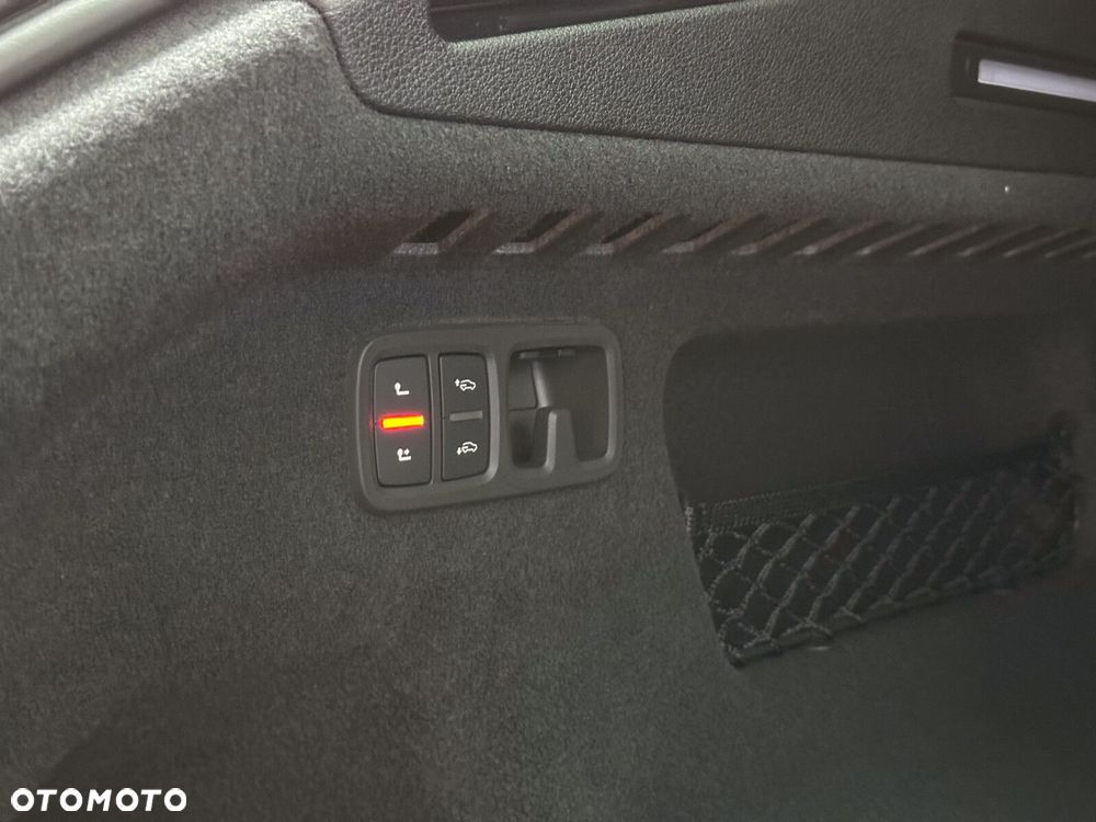 Audi SQ8 - 9
