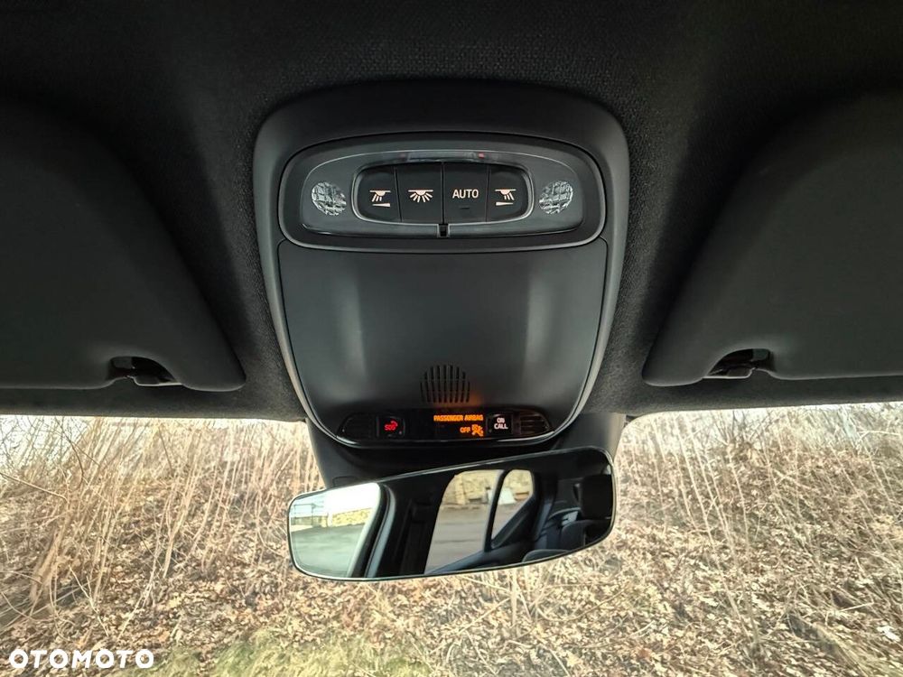 Volvo XC 40 T5 AWD R-Design - 22