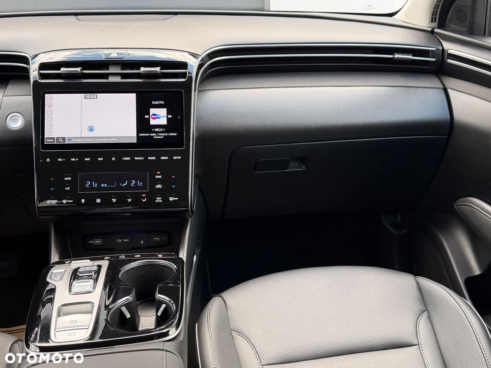 Hyundai Tucson - 8