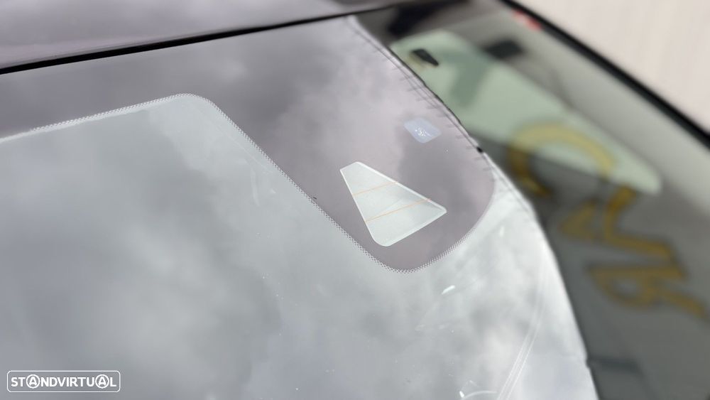 Infiniti Q30 1.5d DCT Premium City Black - 7