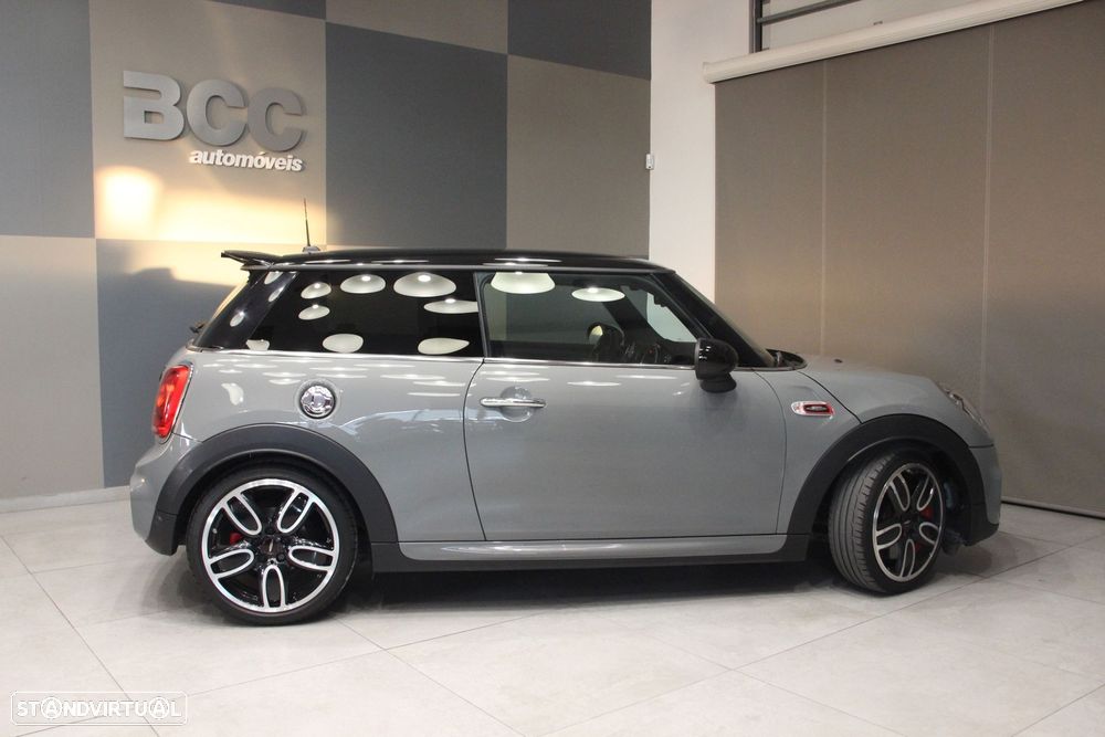 MINI 3 Portas John Cooper Works Auto Desportiva - 2