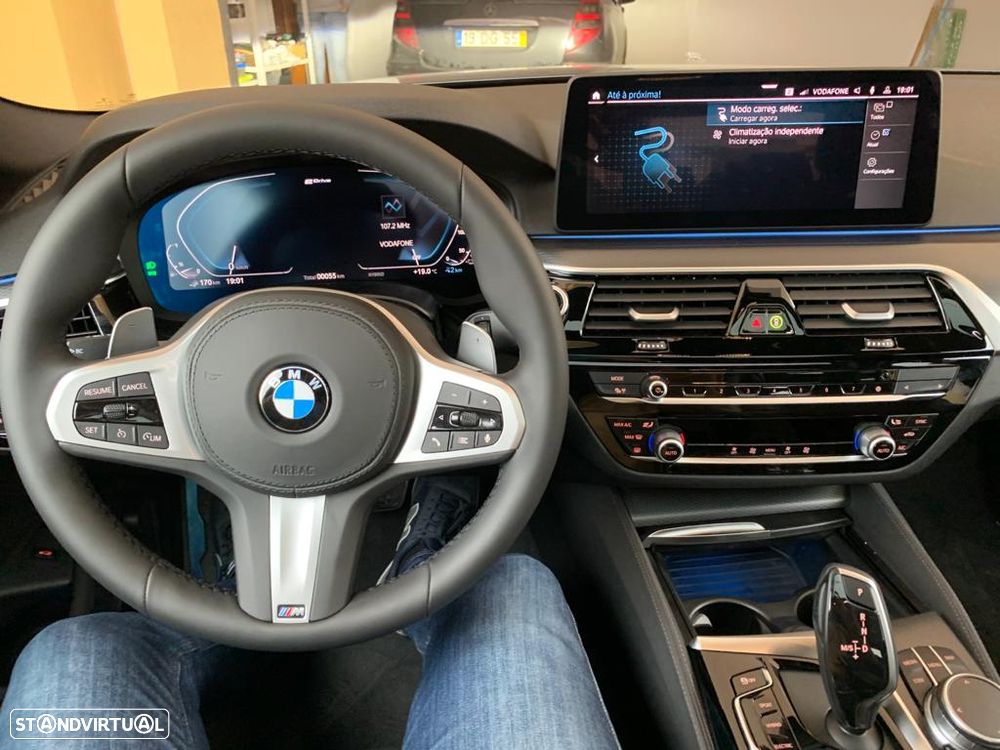BMW 530 e Pack M - 3