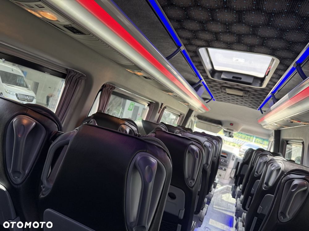 Mercedes-Benz Sprinter 519 3.0 V6 24 miejsca turystyczny - 26