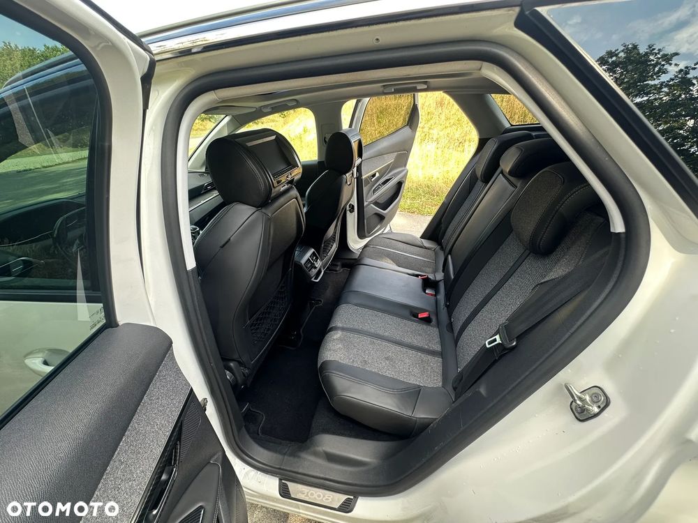 Peugeot 3008 PureTech 130 Stop & Start GPF Allure Business-Paket - 18